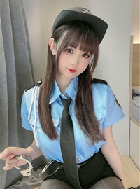 miko酱ww - 女警制服 让我保护你 自拍(4)